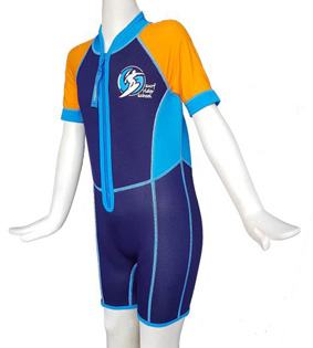 200-19As WA200-19 Thermal Swimsuit
Body - Neoprene
Sleeves - Nylon/spandex
Size: 4, 6, 8, 10, 12
Price: S$ 65.80